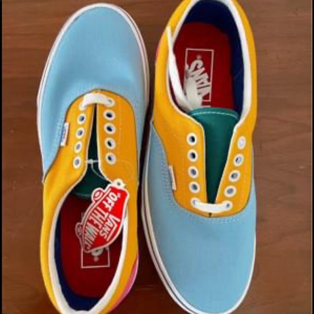 New Vans 7.5 Men’s/9 Women’s